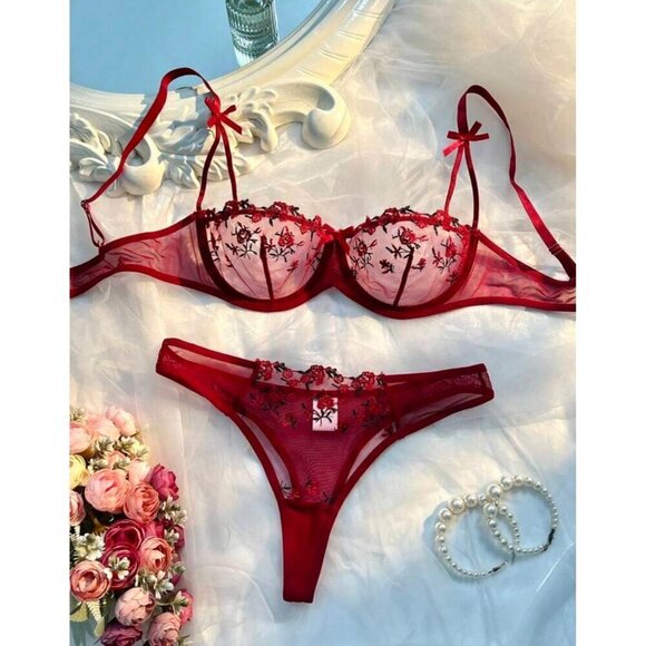 Sexy Red Romantic Flower Embroidery Lingerie Set - Picture 1 of 4
